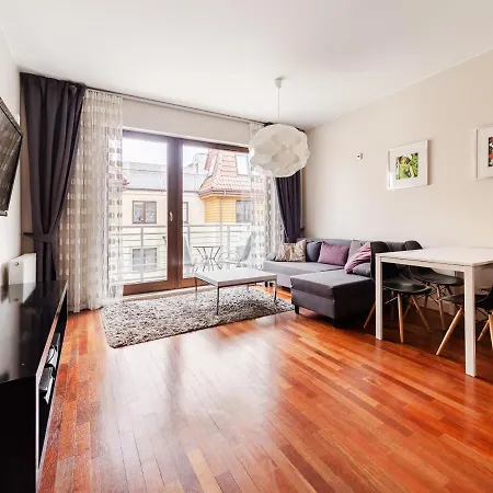 Apartament Z Balkonem I Miejscem Parkingowym * Сопот