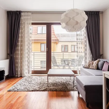 Апартаменти Apartament Z Balkonem I Miejscem Parkingowym
