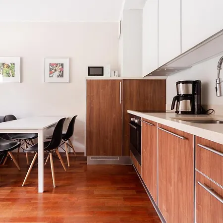 Apartament Z Balkonem I Miejscem Parkingowym Сопот